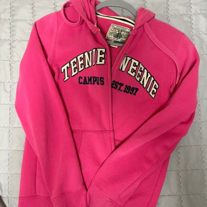 [BUNJANG] Tini Wini Pink Hoodie Zip-up / 티니위니 후드집업 핑크 핫핑크