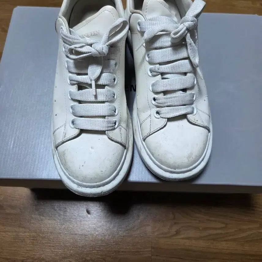 [BUNJANG] Alexander McQueen Oversized Sneakers / 알렉산더맥퀸 오버솔 39