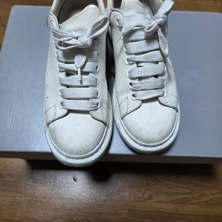 [BUNJANG] Alexander McQueen Oversized Sneakers / 알렉산더맥퀸 오버솔 39