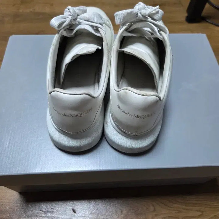 [BUNJANG] Alexander McQueen Oversized Sneakers / 알렉산더맥퀸 오버솔 39