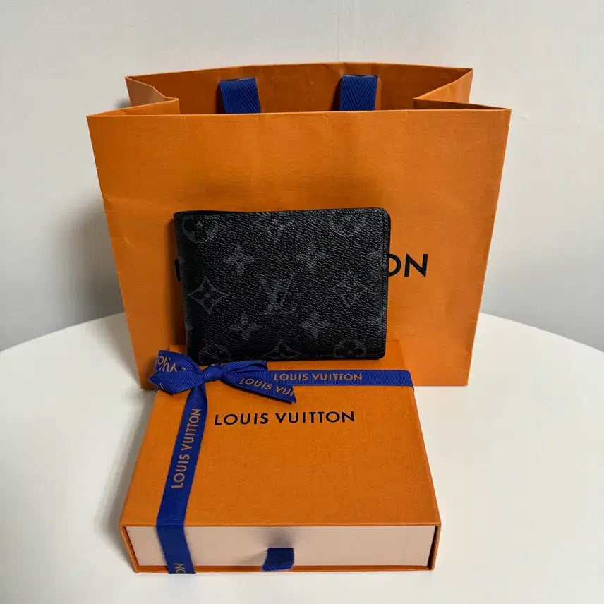 [BUNJANG] Louis Vuitton Multiple Wallet Monogram Eclipse / [새상품급/정품] 내장칩 루이비통 멀티플 월렛 반지갑 모노그램 이클립스