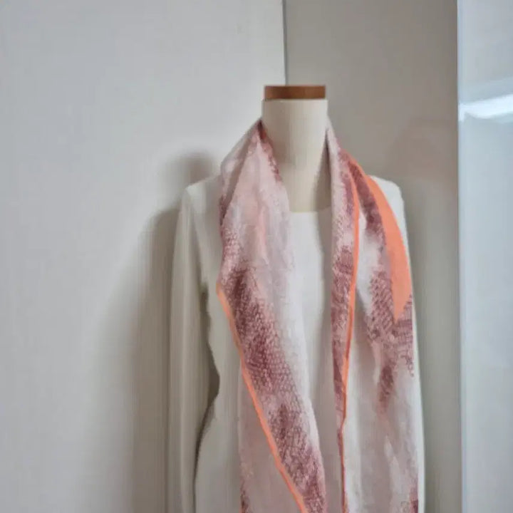 [BUNJANG] Chatelaine Silk Scarf / 샤트렌 실크100 스카프(텍새상품)