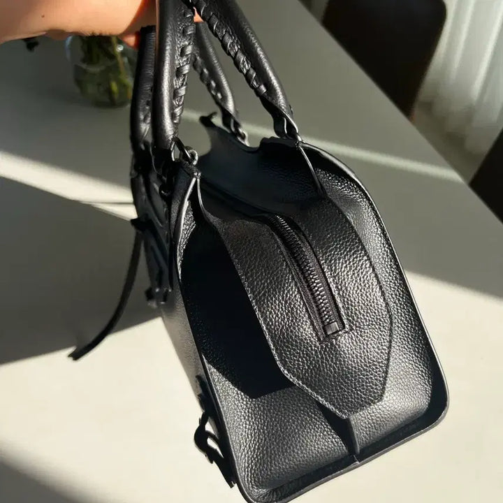 [BUNJANG] Balenciaga Neo Classic Small Black Handbag / 발렌시아가 네오 클래식 스몰 블랙