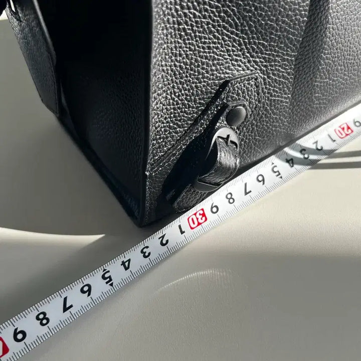 [BUNJANG] Balenciaga Neo Classic Small Black Handbag / 발렌시아가 네오 클래식 스몰 블랙