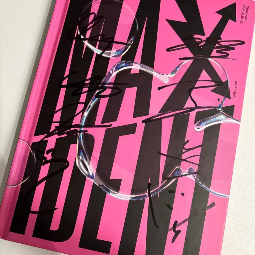 [BUNJANG] Stray Kids Changbin Signed Album / 스트레이키즈맥시던트 친필싸인 앨범 (포카 창빈)(straykids)(비매