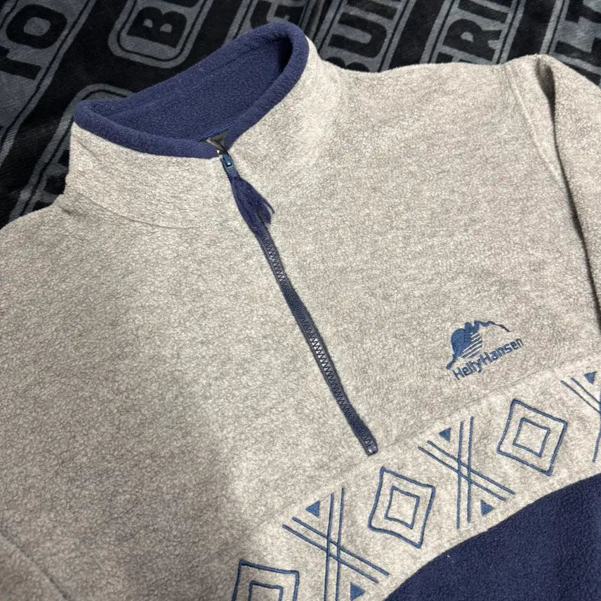 [BUNJANG] Helly Hansen 1/4 Zip Fleece Pullover Gray Navy / 헬리 한센 쿼터 짚 플리스 풀오버 그레이 네이비