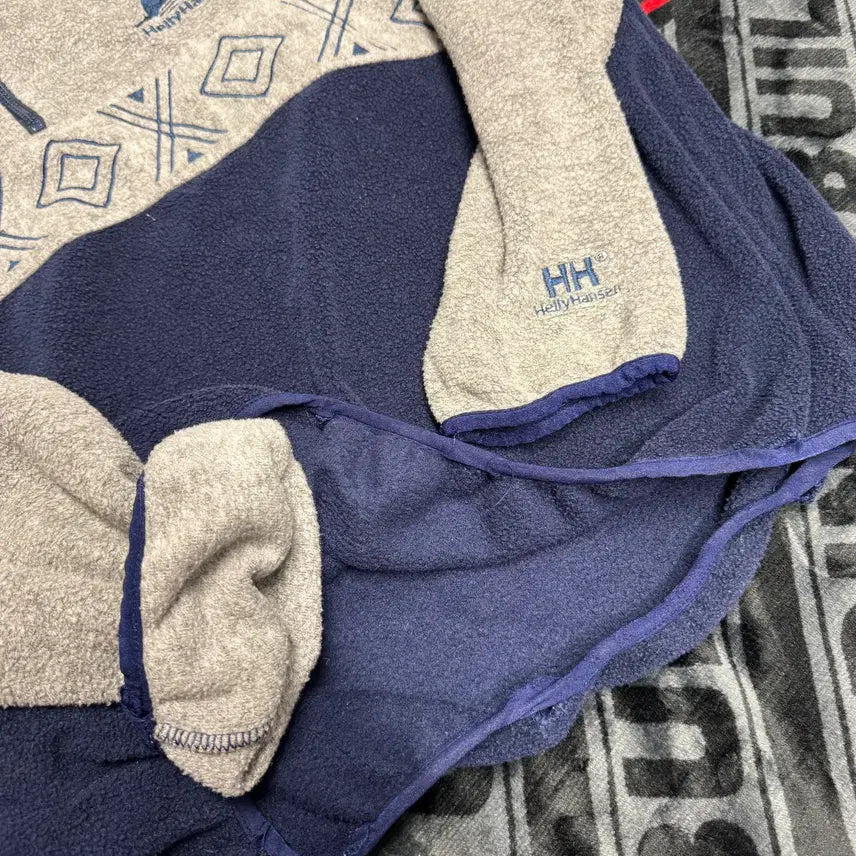 [BUNJANG] Helly Hansen 1/4 Zip Fleece Pullover Gray Navy / 헬리 한센 쿼터 짚 플리스 풀오버 그레이 네이비