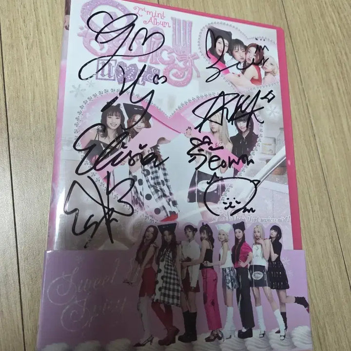 UNIS 유니스 2집 SWICY 스위시 친필싸인 비매앨범