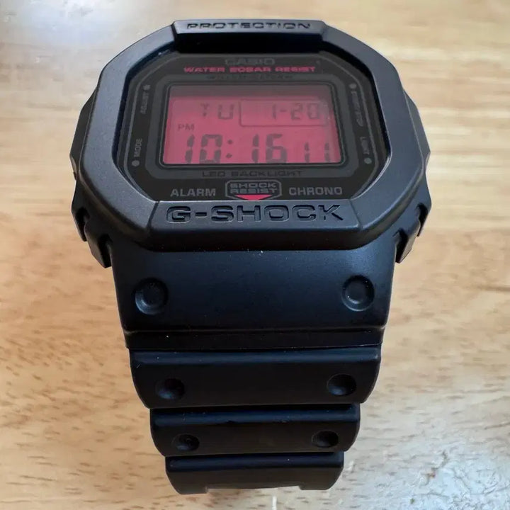 [BUNJANG] G-Shock DW-5600BBR Watch / 지샥 스퀘어 [DW-5600BBR] 블랙 & 레드 (미사용품)