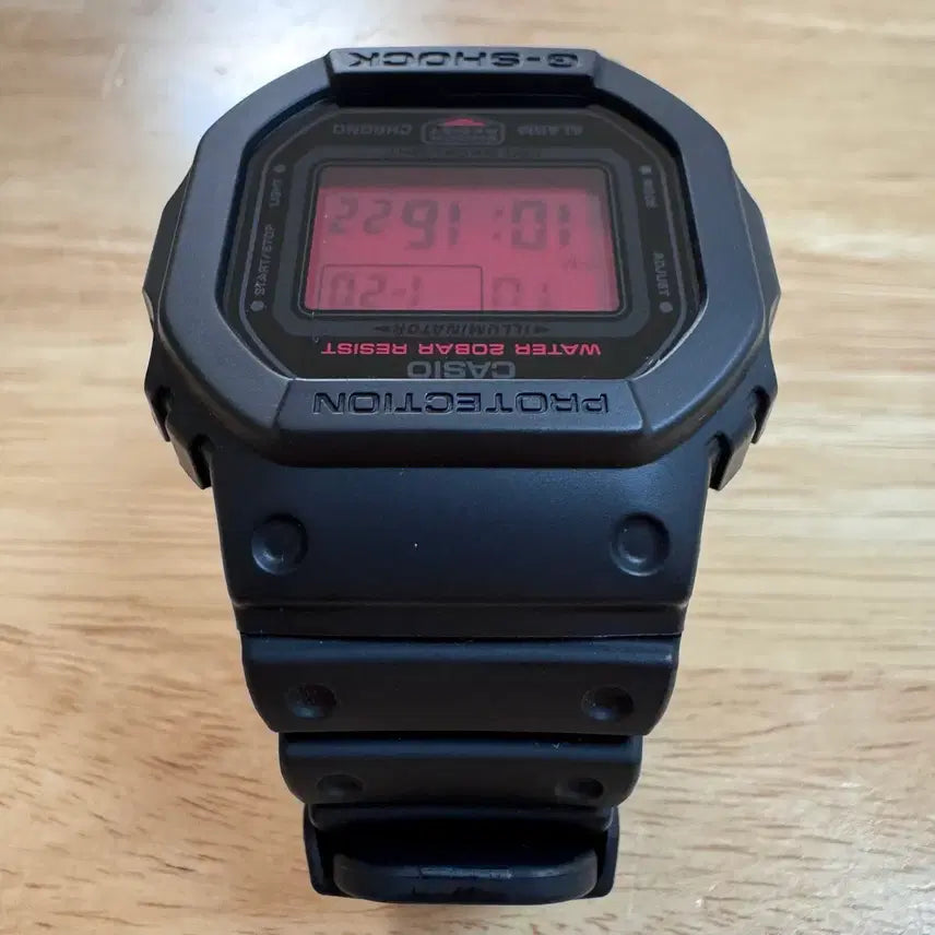 [BUNJANG] G-Shock DW-5600BBR Watch / 지샥 스퀘어 [DW-5600BBR] 블랙 & 레드 (미사용품)
