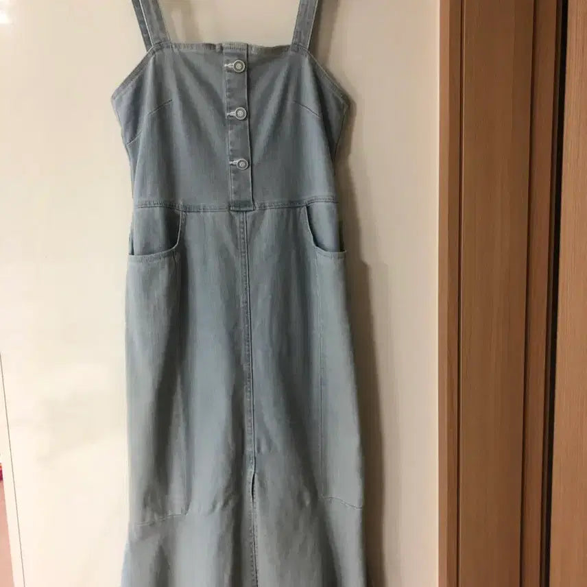 [BUNJANG] Deuel Denim Sleeveless Maxi Dress / 듀엘 데님 연청 민소매 나시 롱 원피스 슬리브리스 여행룩 뷔스티에 하객룩