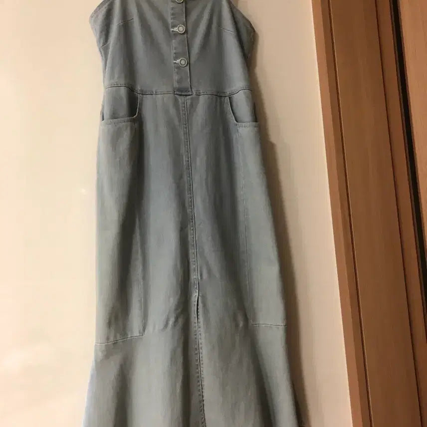 [BUNJANG] Deuel Denim Sleeveless Maxi Dress / 듀엘 데님 연청 민소매 나시 롱 원피스 슬리브리스 여행룩 뷔스티에 하객룩
