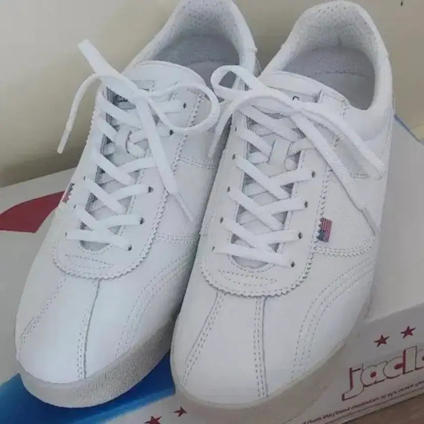 [BUNJANG] Jaccla Bostonian Jogger White 270 / 재클라 보스토니안 조거 화이트 270 택포 49,000