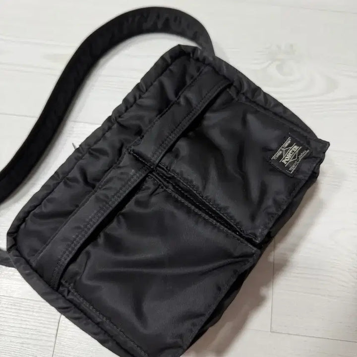 [BUNJANG] Porter Tanker Shoulder Bag Small / 요시다포터 탱커 숄더백 스몰