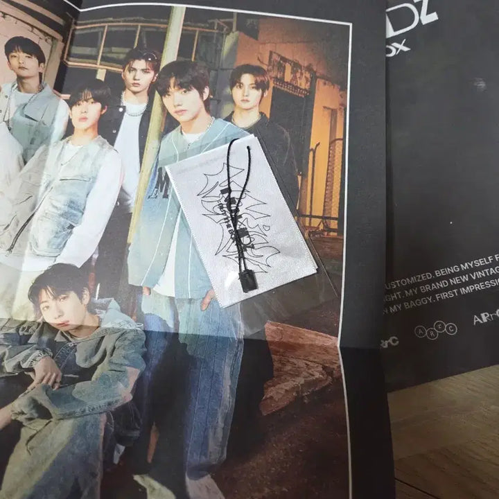 [BUNJANG] Arrc Nu Kidz Signed Album Photocard / ARrC 아크 2집 nu kidz 친필싸인 비매 앨범 포카