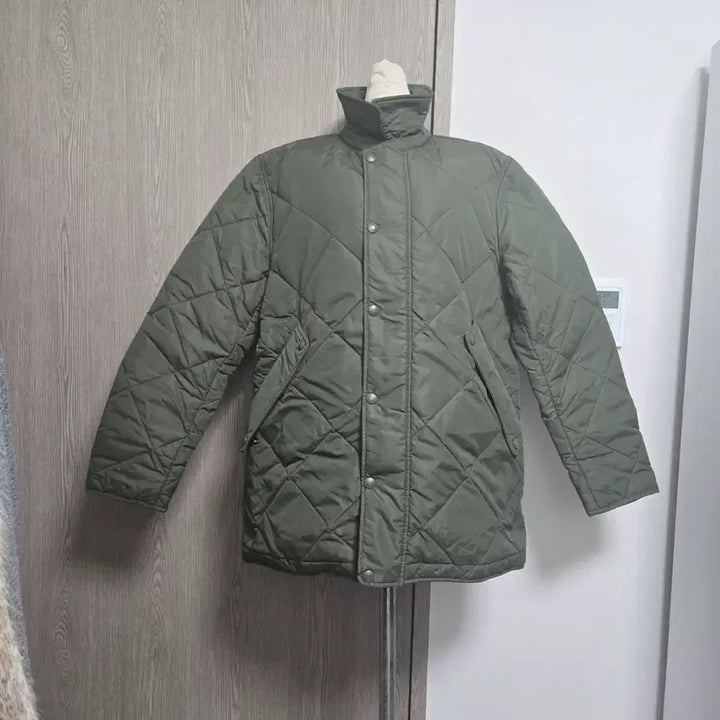 [BUNJANG] SWISS CHRISS Khaki Diamond Quilted Jacket / SWISS CHRISS 카키색 다이아 퀼팅 자켓