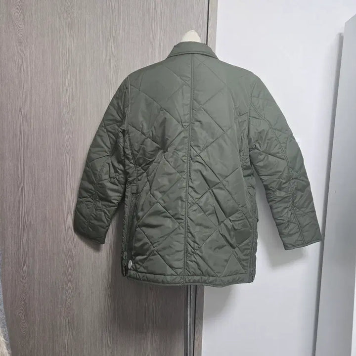 [BUNJANG] SWISS CHRISS Khaki Diamond Quilted Jacket / SWISS CHRISS 카키색 다이아 퀼팅 자켓