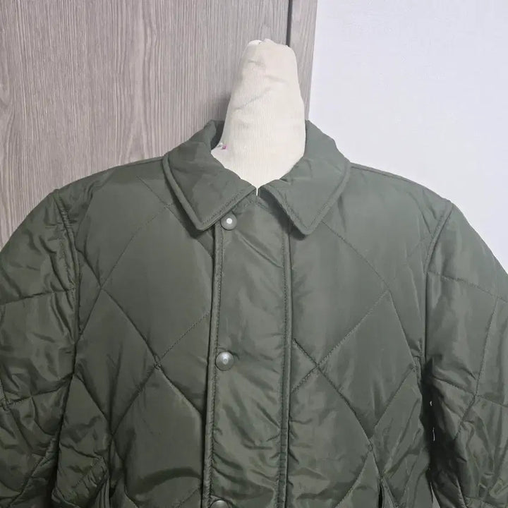 [BUNJANG] SWISS CHRISS Khaki Diamond Quilted Jacket / SWISS CHRISS 카키색 다이아 퀼팅 자켓