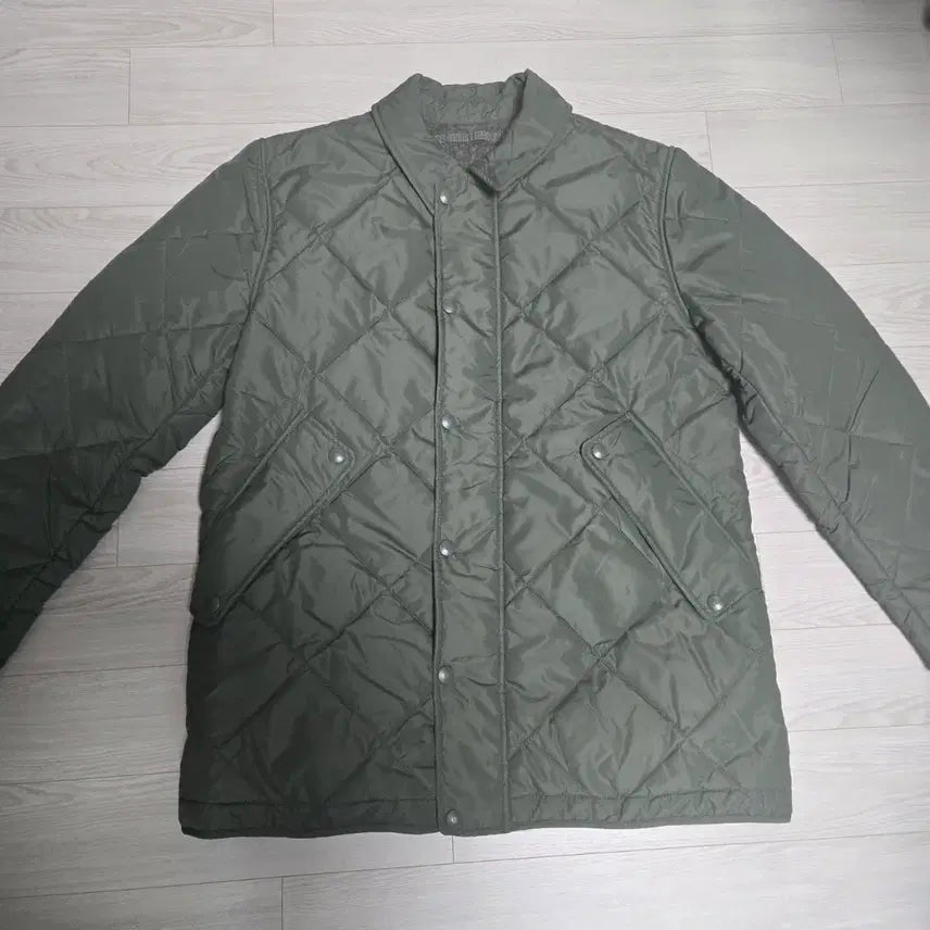 [BUNJANG] SWISS CHRISS Khaki Diamond Quilted Jacket / SWISS CHRISS 카키색 다이아 퀼팅 자켓