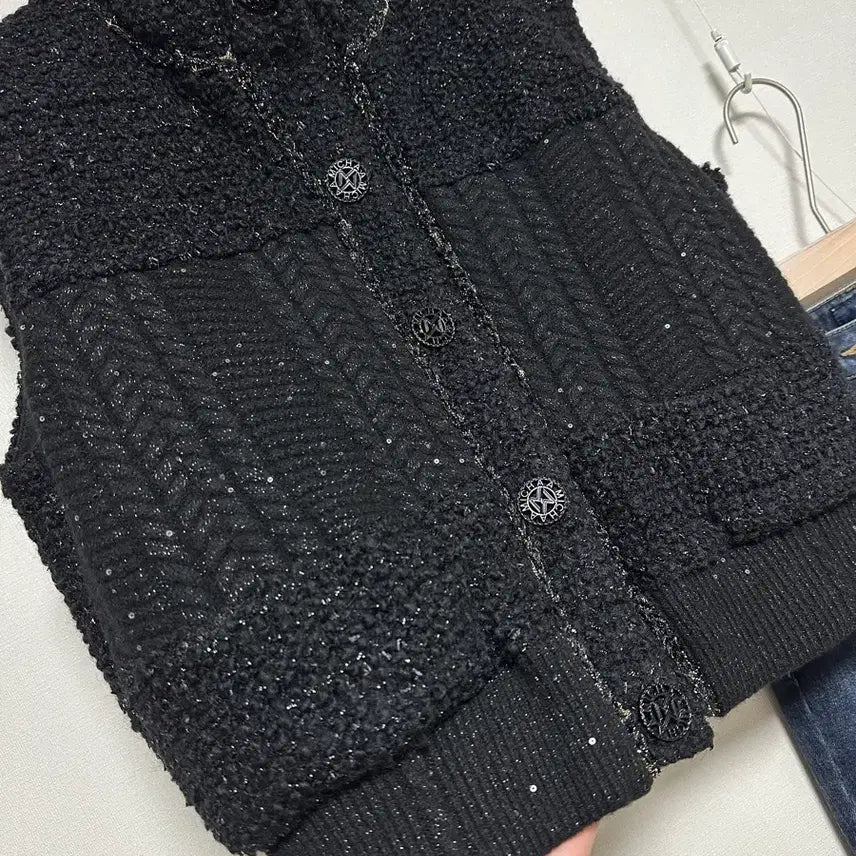 [BUNJANG] Missha Glittering Tweed Goose Down Crop Vest / 미샤22 글리터링 트위드 구스다운 크롭 베스트