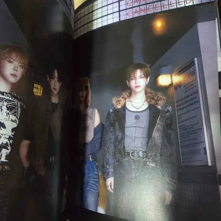 [BUNJANG] VERIVERY Signed Album Photocard / 베리베리 verivery 친필싸인 비매앨범 포카포함 kpop