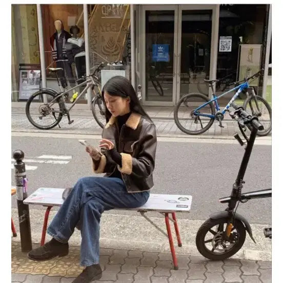 [BUNJANG] UNI:Z Reversible Mustang / 유이니 리버시블 무스탕