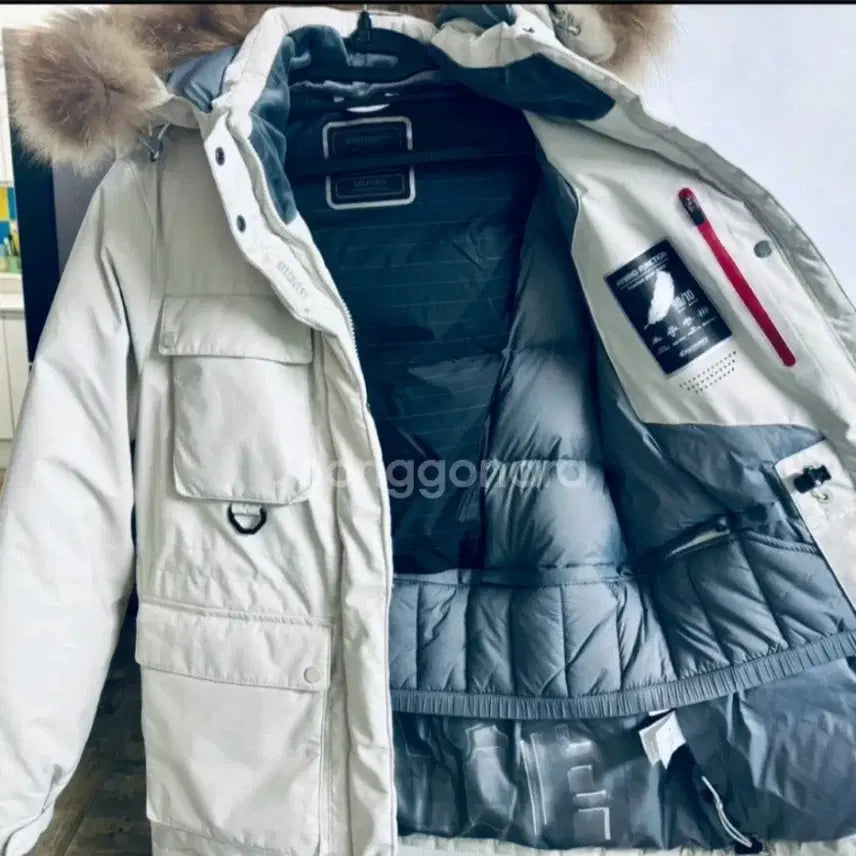 [BUNJANG] Discovery Ivory Padded Jacket / 디스커버리(아이보리패딩)