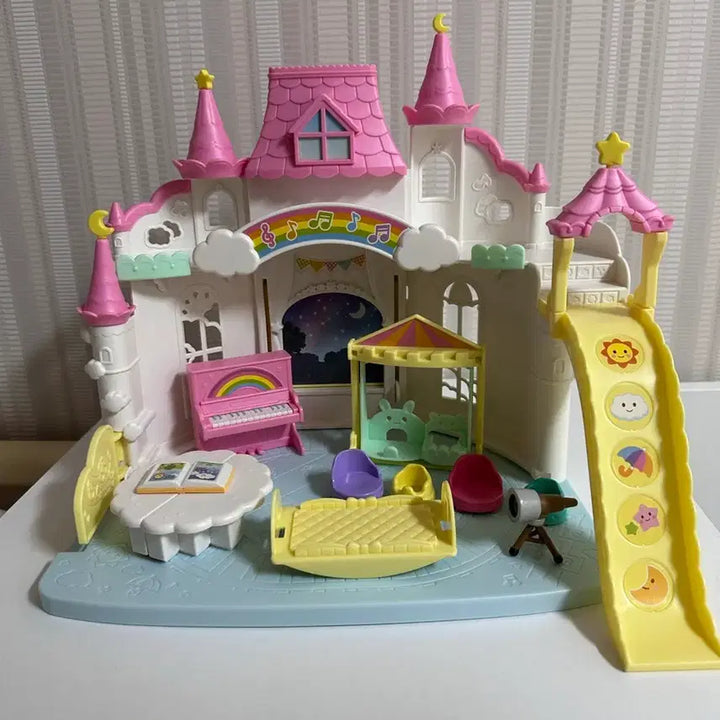 [BUNJANG] Sylvanian Families Sunny Castle Kindergarten / 실바니안 써니 캐슬 유치원