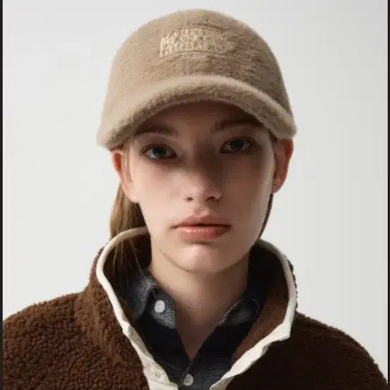 [BUNJANG] Marithe Francois Girbaud Mohair Ball Cap / 마리떼 프랑스와 저버 모헤어볼캡(새상품