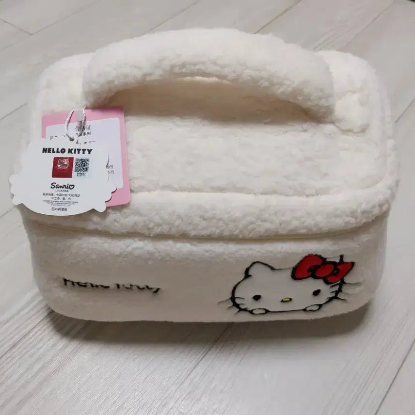 [BUNJANG] Hello Kitty Fuzzy Pouch Bag / 헬로키티 뽀글이 파우치 가방