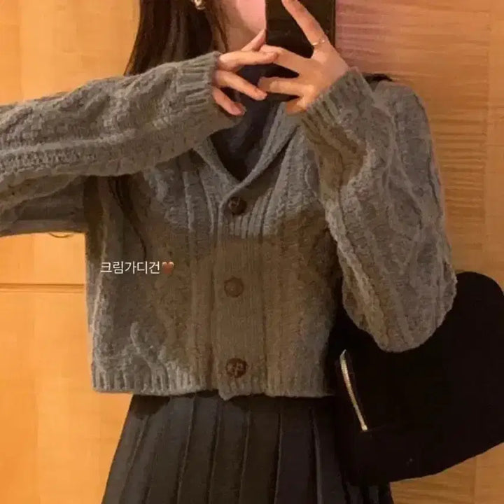 [BUNJANG] Miel Cream Cable Knit Cropped Cardigan / 미엘 miel 크림 가디건 꽈배기 크롭 울50 그레이