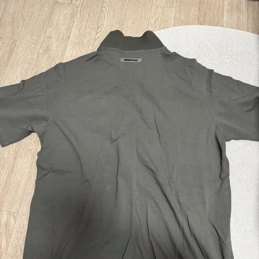 [BUNJANG] Essential Pogo Khaki Short-Sleeve Polo Shirt / 에센셜 포고 카키 반팔 폴로티셔츠