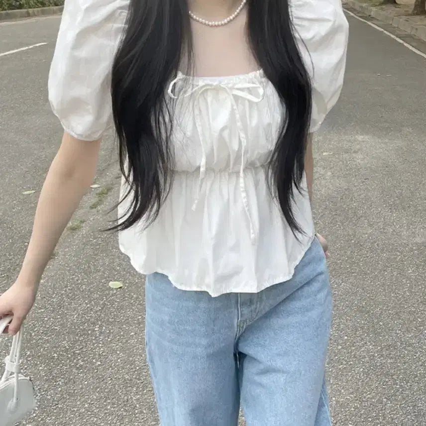 [BUNJANG] Ablie Ribbon Puff Sleeve Shirred Frill Square Neck Blouse / 에이블리 리본 퍼프 소매 셔링 프릴 스퀘어넥 블라우스 교신 가능