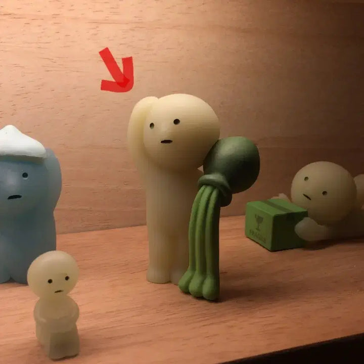 [BUNJANG] Smiski Museum Sam Smiski Random Figure / 스미스키 뮤지엄 샘과 스미스키 랜덤 피규어