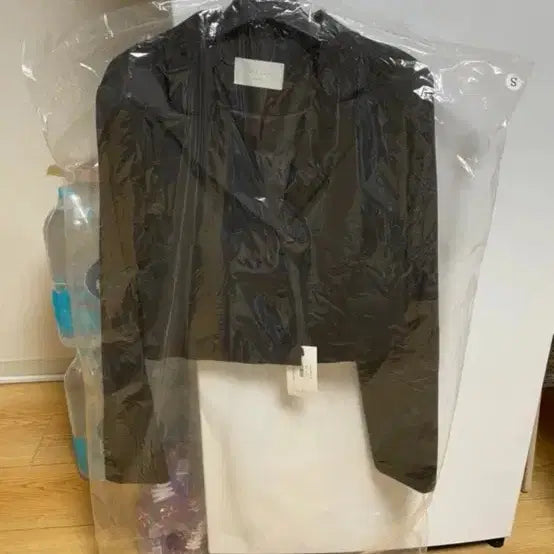 [BUNJANG] The Way Nine Cropped Short Jacket (Size S) / 더웨이나인 숏 자켓 55(S)