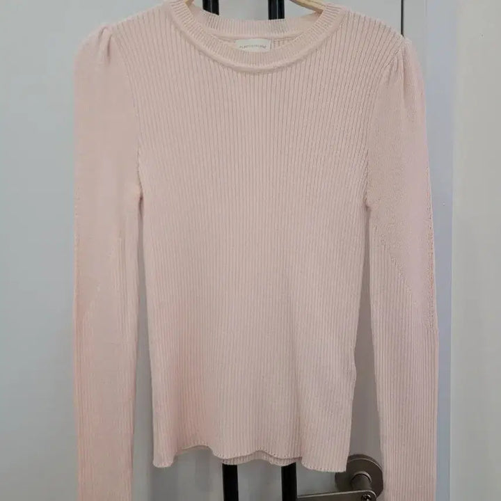 [BUNJANG] Plastic Island Pink Knit Top / 플라스틱아일랜드 연핑크 골지 니트 S사이즈