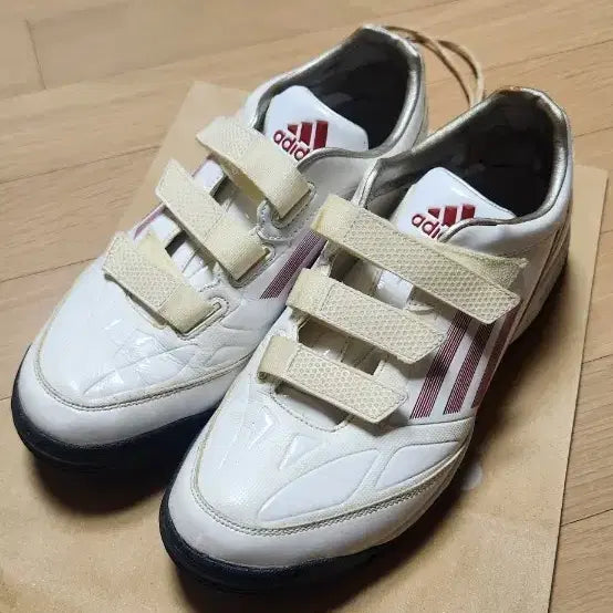 [BUNJANG] Adidas Velcro Sneakers White / 아디다스 벨크로 운동화 화이트