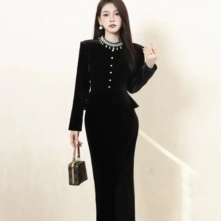 [SOLD OUT] 블랙 벨벳 롱원피스 겨울 결혼식 하객룩 정장 77사이즈