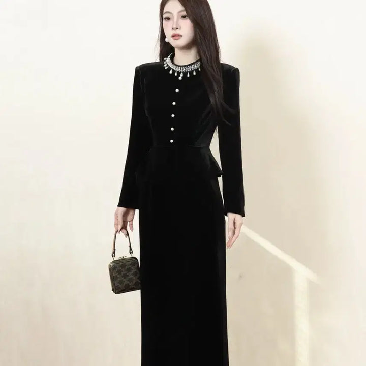 [SOLD OUT] 블랙 벨벳 롱원피스 겨울 결혼식 하객룩 정장 77사이즈