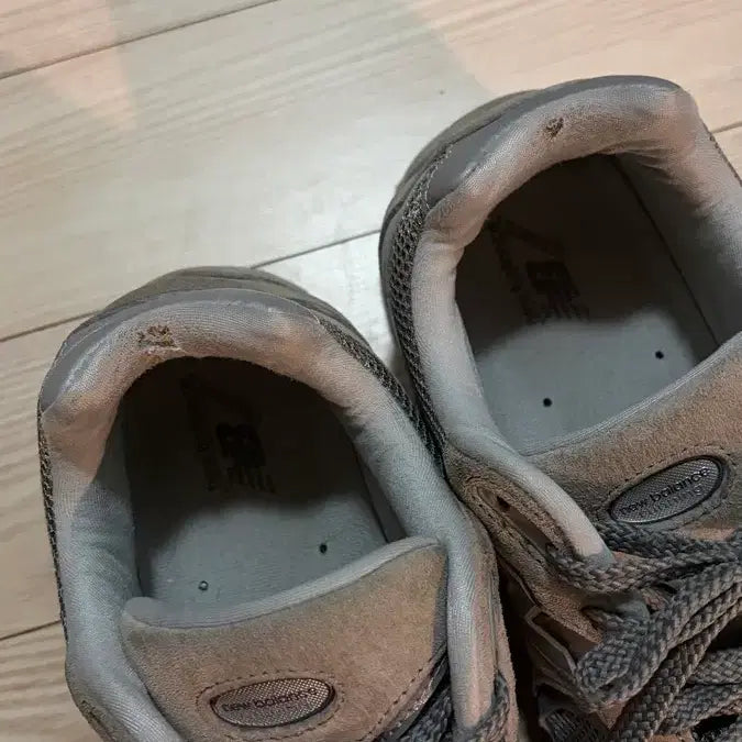 [BUNJANG] New Balance 2002RC Sneakers / (매장구매)뉴발란스 2002RC 275