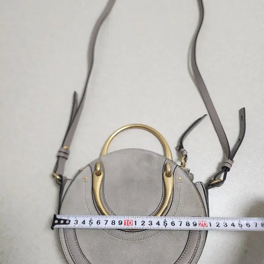 [SOLD OUT] 끌로에 Pixie 픽시백 스웨이드 라운드백