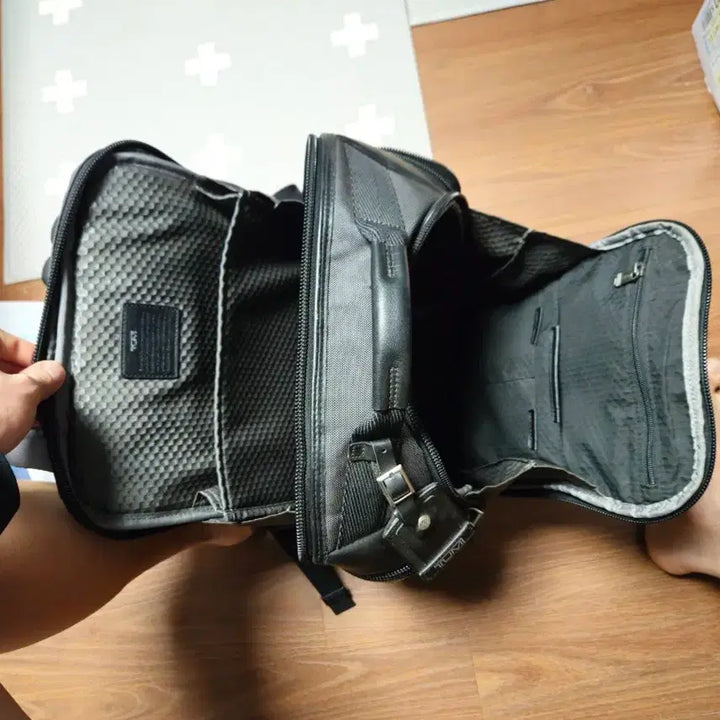 [BUNJANG] TUMI Alpha Bravo Show Deluxe Backpack / TUMI 투미 알파브라보쇼 디럭스 백팩