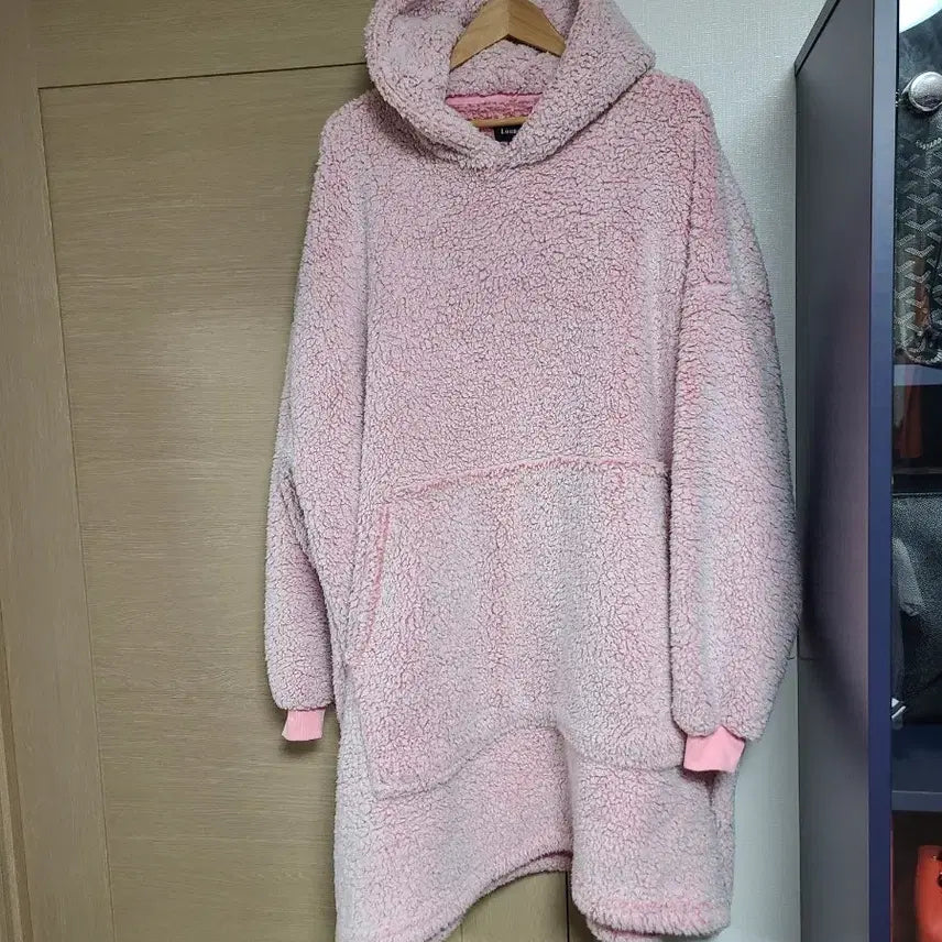 [BUNJANG] Pink Fuzzy Hoodie Long Tee / 여성 수입 핑크색 뽀글이 후드 롱티