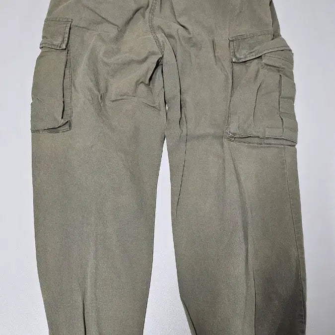 [SOLD OUT] 스파오 카키색 조거 팬츠 M 사이즈