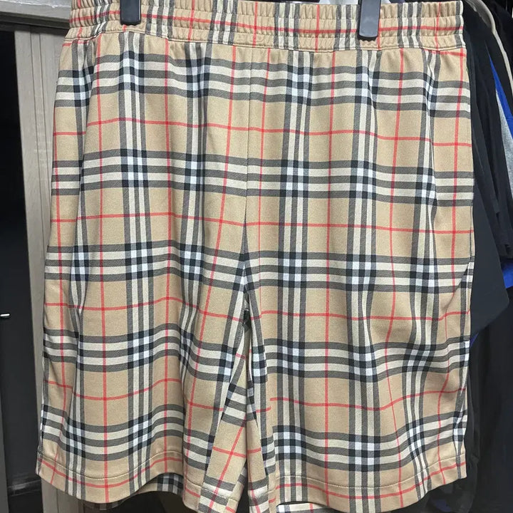 [SOLD OUT] 버버리 빈티지 체크 테크니컬 트윌 쇼츠 아카이브 베이지 XL