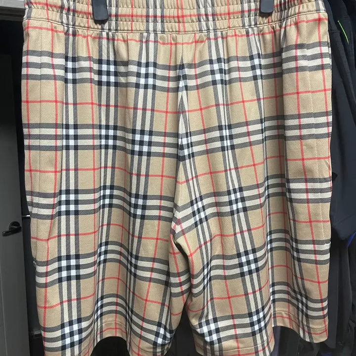 [SOLD OUT] 버버리 빈티지 체크 테크니컬 트윌 쇼츠 아카이브 베이지 XL