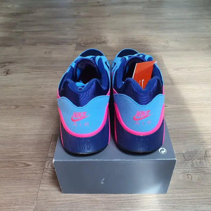 [BUNJANG] Nike Air Max 180 Sneakers / (새제품)나이키 에어맥스180 275