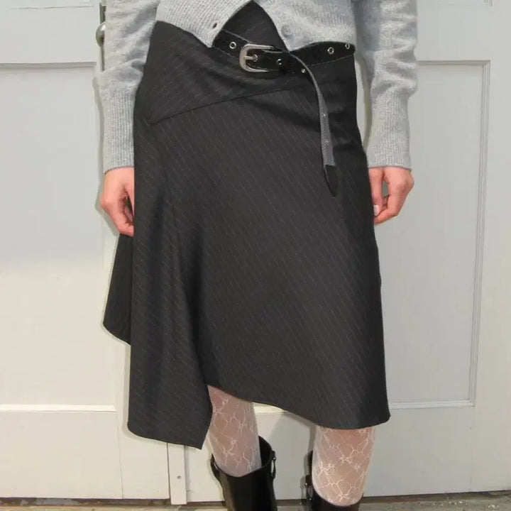 [BUNJANG] Sunburn Project Asymmetric Midi Skirt / 썬번프로젝트 Asymmetric midi skirt 어시매트릭 스커트
