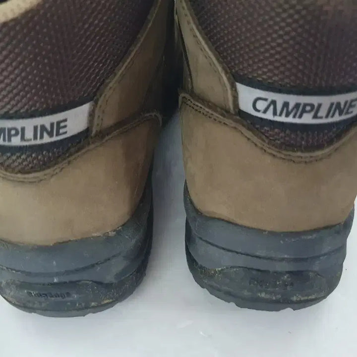[BUNJANG] Camp Line Gore-Tex Hiking Boots (Size 230-235) / 캠프라인 고어텍스 등산화 230~235사이즈