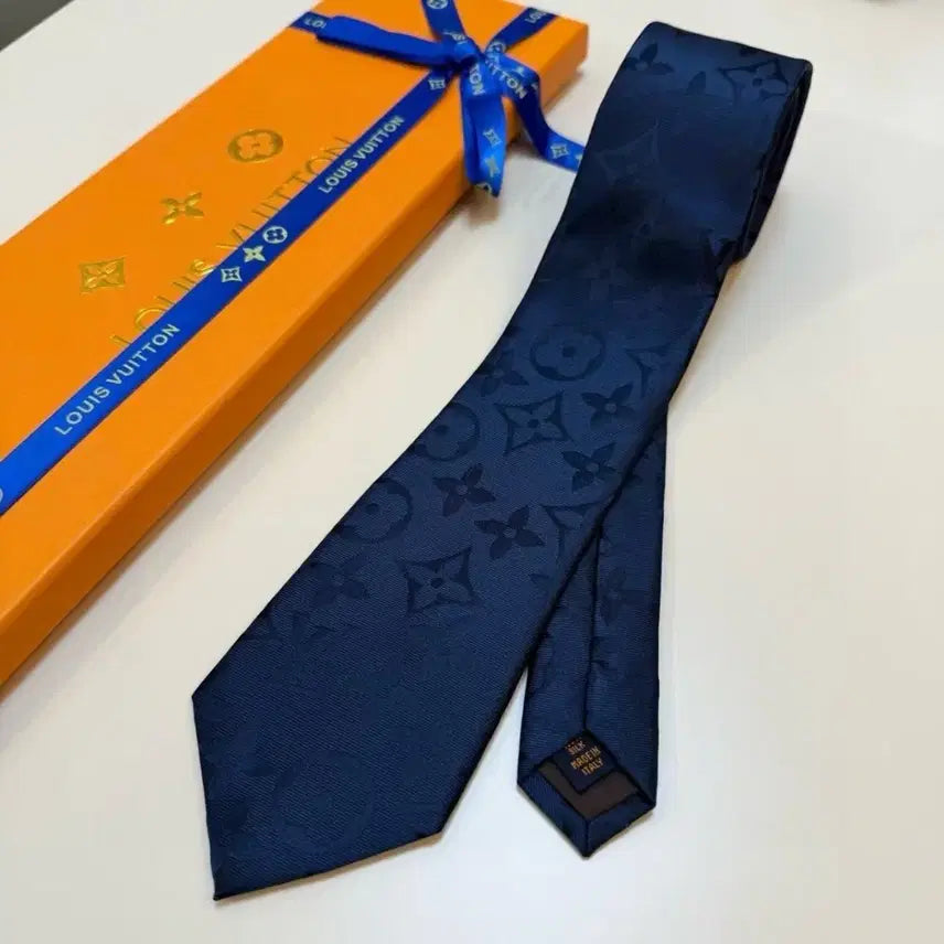 [BUNJANG] Louis Vuitton Tie / 루이비통 넥타이